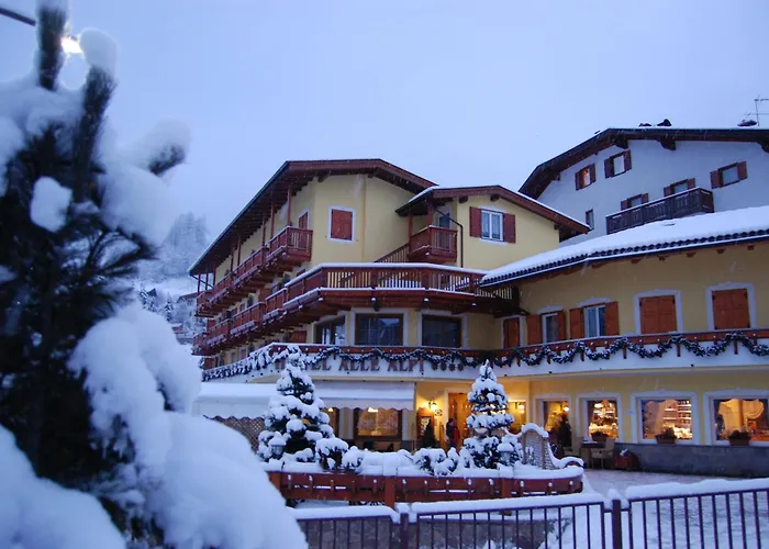 Hotel con piscina: Hotel Alle Alpi